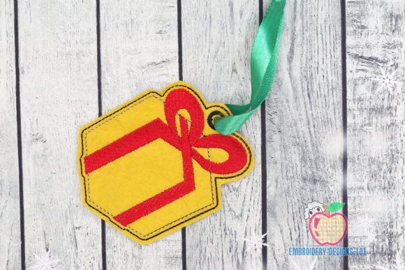 Christmas Presents with Ribbon: A Hands-On Review